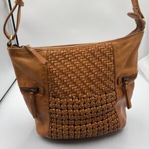VILENCA HOLLAND VINTAGE, WOVEN LEATHER , CROSSBODY BOHO/HIPPIE, ADJUSTABLE STRP